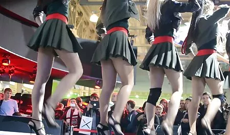 ステップファザーの母は森の中で彼女の赤ちゃんの娘をパンチ エロ ビデオ 女性 向け