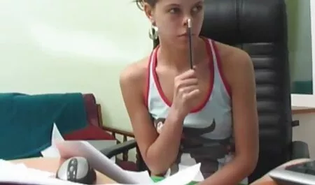 優れた学生は彼女のストレスを披露 鈴木 一徹 エロ ビデオ