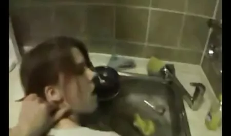ロシアの十代の自家製Orgy 女性 専用 エロ ビデオ