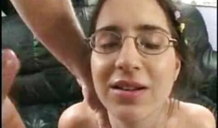 女の子は家をきれいにし、彼女の兄弟はそれを燃やした アダルト ビデオ イケメン